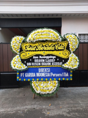 Papan Bunga Duka di Balai Naras